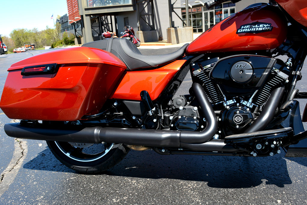 2024 FLHX - Street Glide  628798 - Click for larger photo