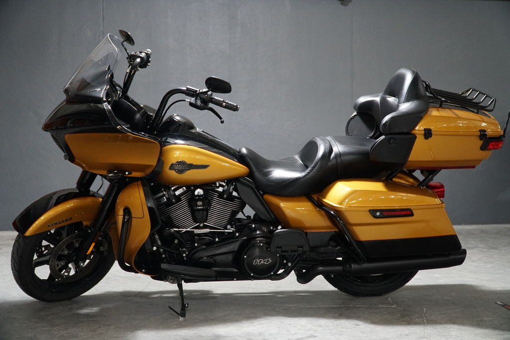 2023 FLTRK - Road Glide Limited  H23149A* - Click for larger photo