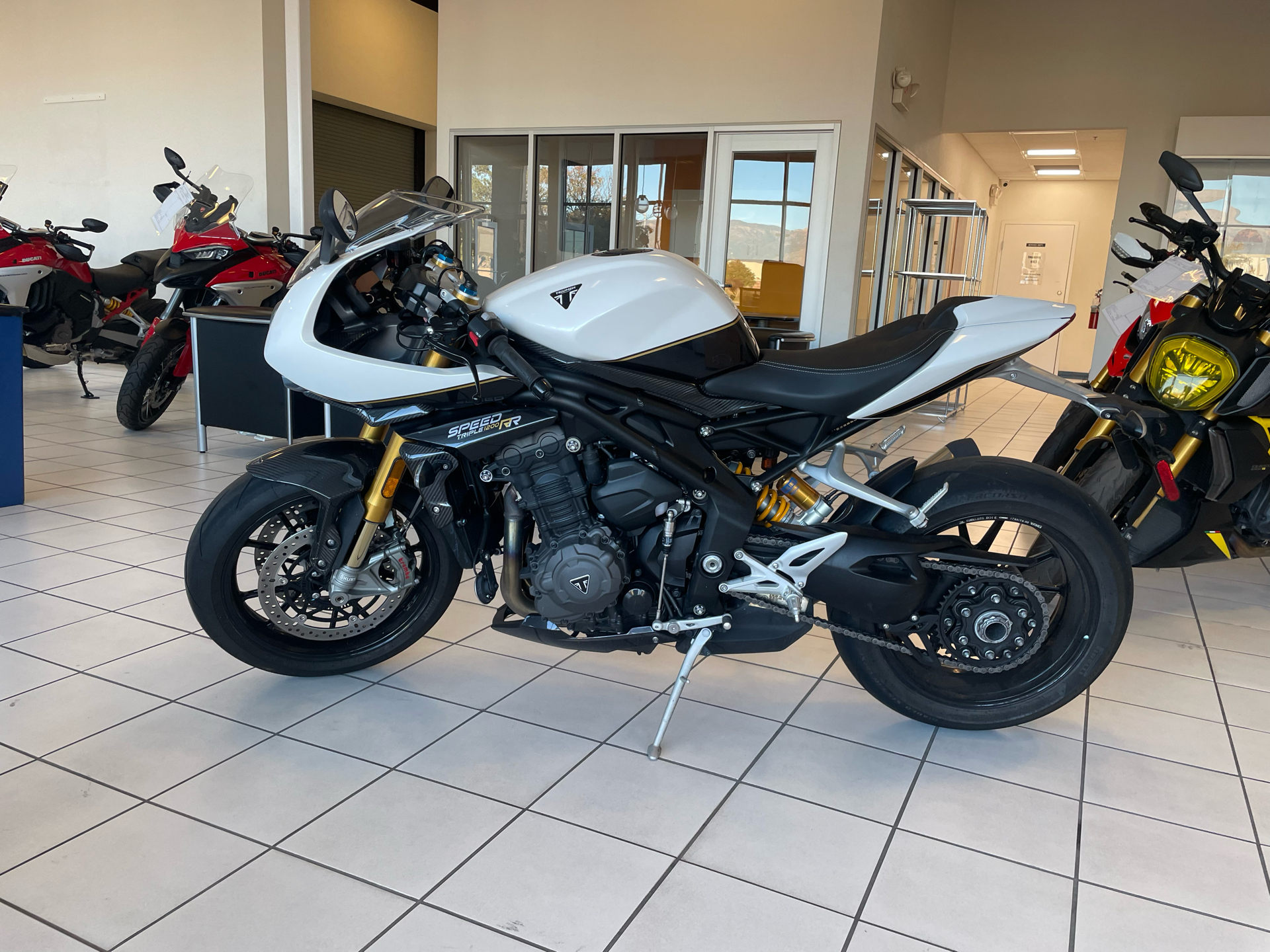 2022 Speed Triple 1200 RR Speed Triple 1200 RR F230431 - Click for larger photo