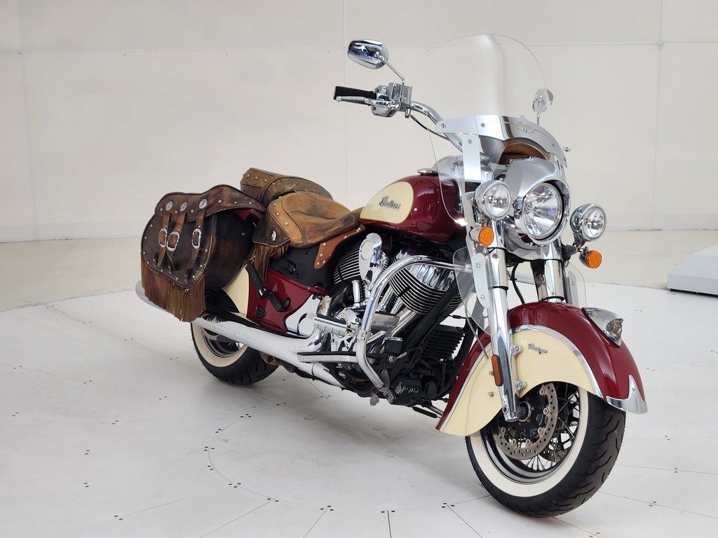 2015 Chief Vintage Indian Red / Ivory Cream  UIN319193 - Click for larger photo