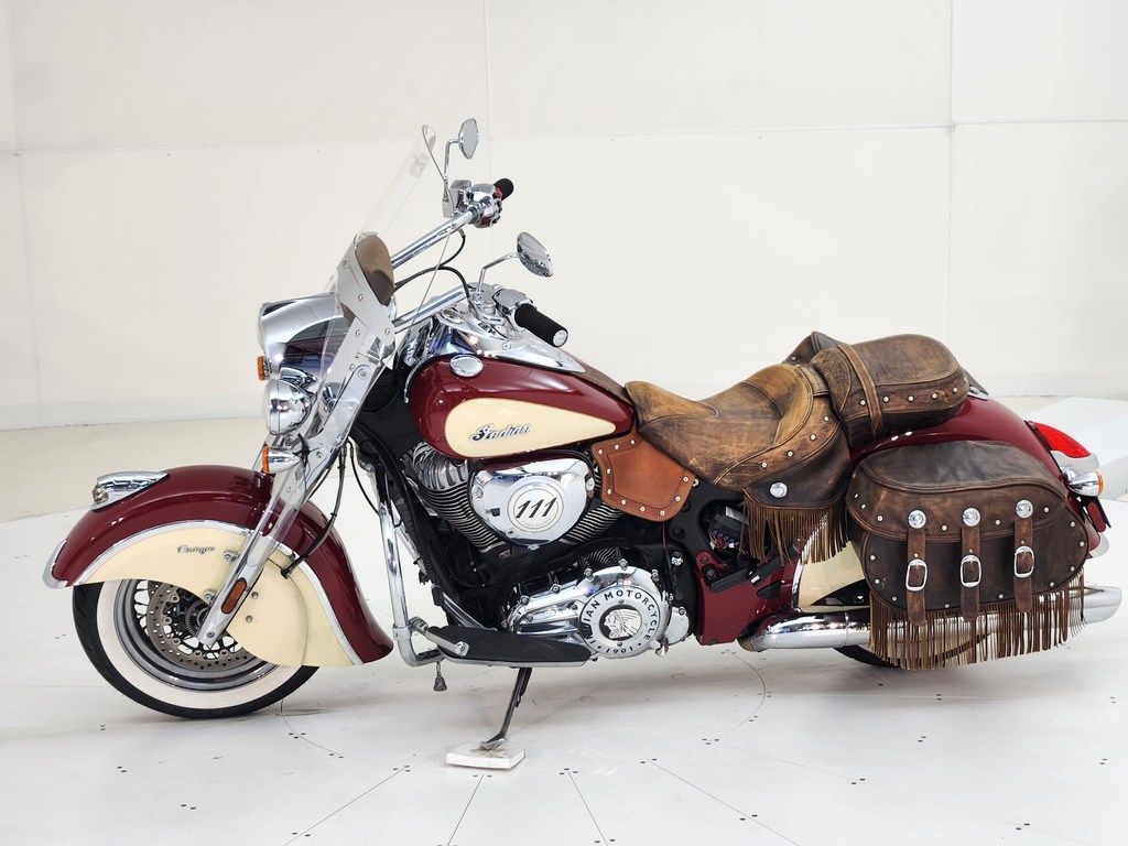 2015 Chief Vintage Indian Red / Ivory Cream  UIN319193 - Click for larger photo